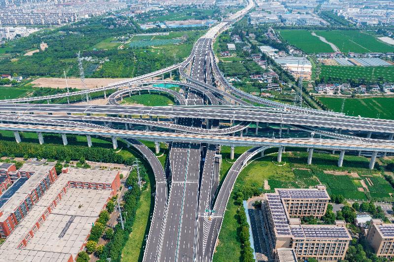 晨丰公路和杨锦公路互通